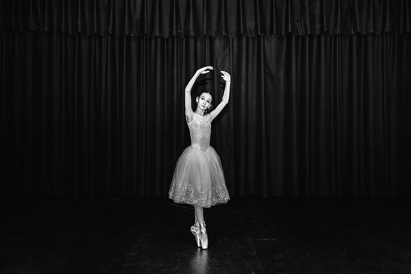 591A8963-Edit-SharpenAI-motion-1